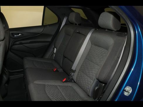 Used 2021 Chevrolet Equinox LT image 27