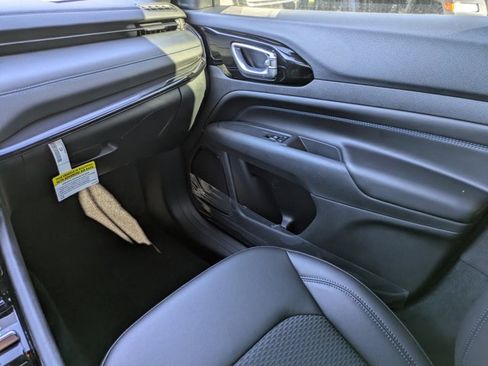 New 2026 Jeep Compass Latitude w/ Sun and Sound Group image 15