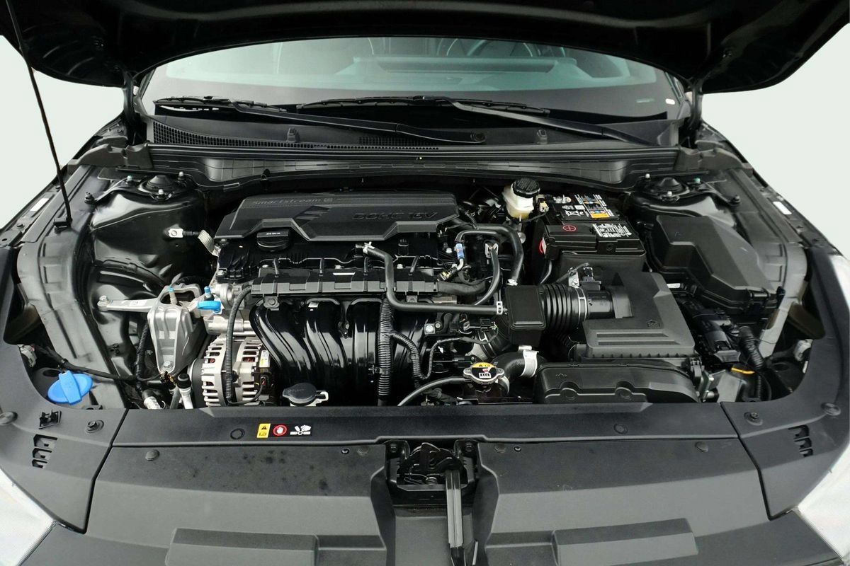Used 2025 Kia K4 GT-Line w/ GT-Line Sunroof Package FWD image 13