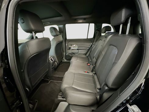 Used 2025 Mercedes-Benz GLB 250 GLB 250 image 29