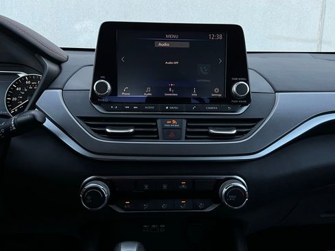 Used 2025 Nissan Altima 2.5 SR image 27