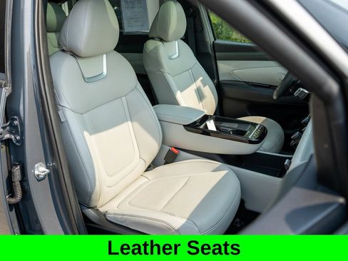 Used 2025 Hyundai Tucson Limited AWD/4WD image 9
