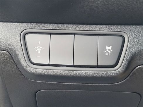 Used 2023 Kia Forte LXS image 23