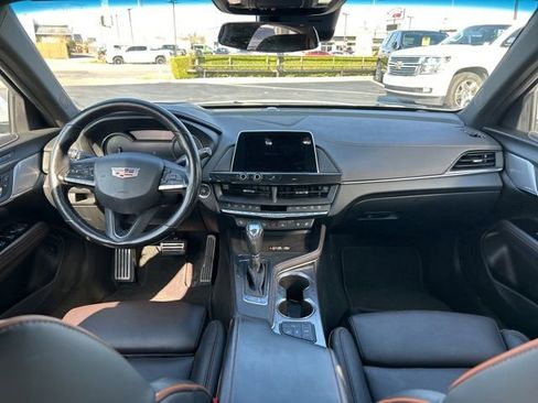 Used 2023 Cadillac CT4 Sport RWD image 9