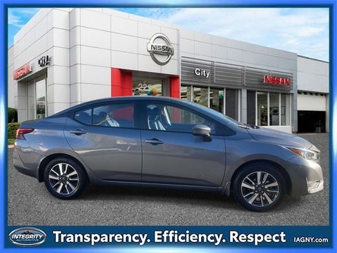 Certified 2025 Nissan Versa SV w/ Trunk Package image 5