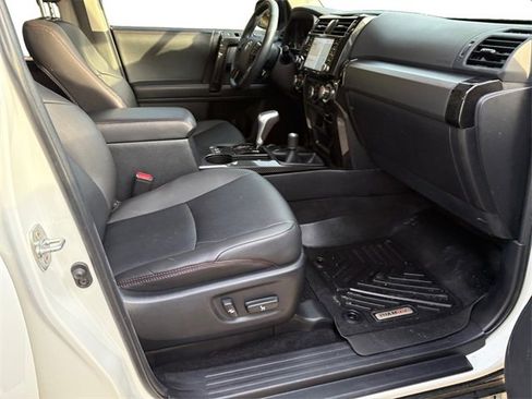 Used 2024 Toyota 4Runner TRD Off-Road Premium w/ Off Road Premium Plus Package image 11