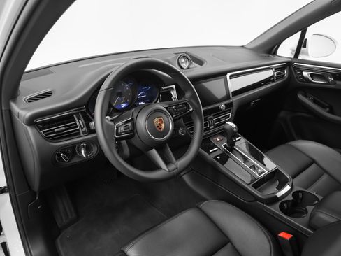 New 2026 Porsche Macan S AWD/4WD image 4