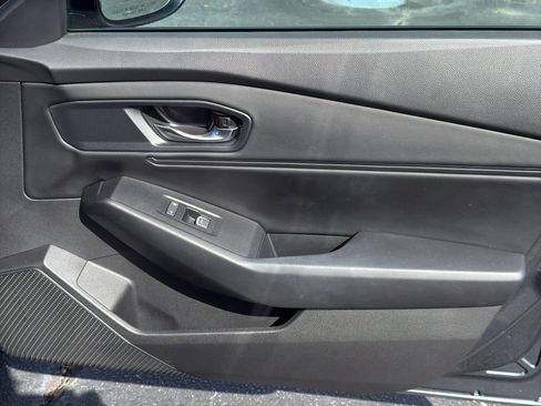 Certified 2023 Honda Accord EX image 32