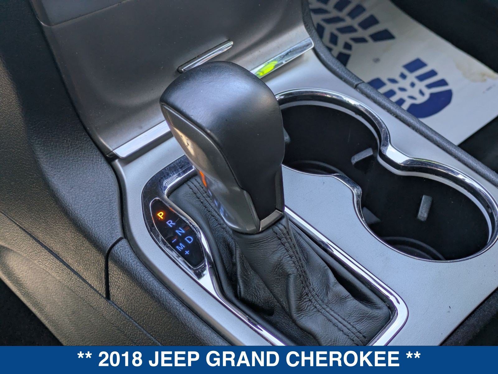 Used 2018 Jeep Grand Cherokee Laredo RWD image 31