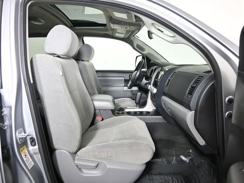 Used 2016 Toyota Sequoia SR5 AWD/4WD image 13