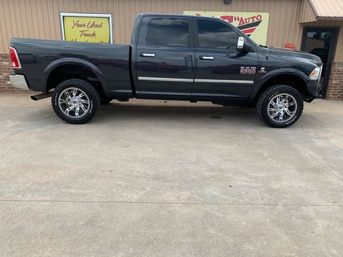 Used 2016 RAM 2500 Laramie AWD/4WD image 6