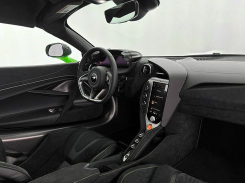 New 2026 McLaren 750S image 29