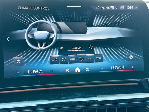 New 2026 BMW X2 xDrive28i w/ Technology Package image 12