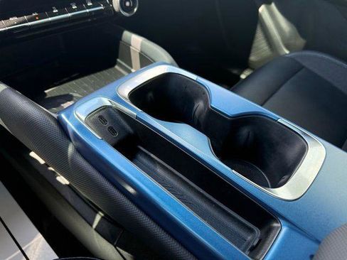 Used 2025 Chevrolet Equinox EV LT image 10