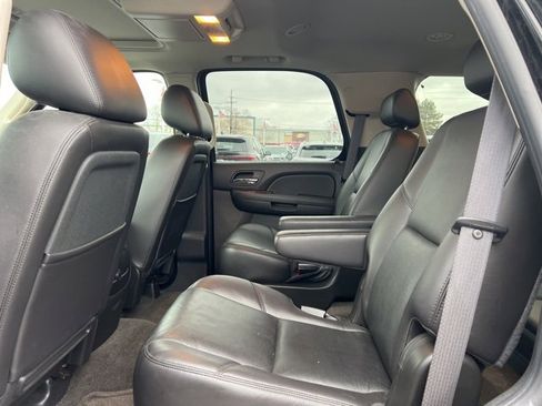 Used 2010 Chevrolet Tahoe LTZ image 19