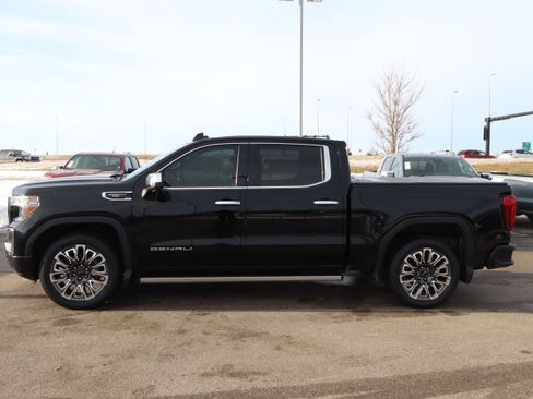 Used 2019 GMC Sierra 1500 Denali w/ Denali Carbonpro Edition image 4