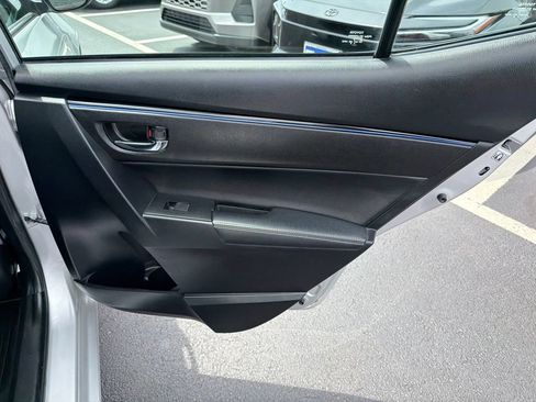 Certified 2017 Toyota Corolla SE w/ Carpet Mat Package (TMS) FWD image 12