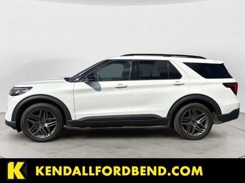 Certified 2025 Ford Explorer ST AWD/4WD image 2