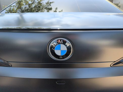 Used 2023 BMW 760i xDrive AWD/4WD image 39