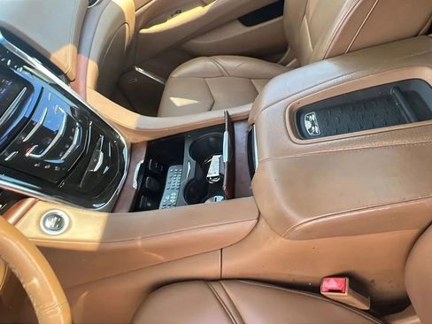 Used 2016 Cadillac Escalade Platinum image 25