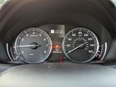 Used 2017 Acura TLX w/ Technology Package image 9