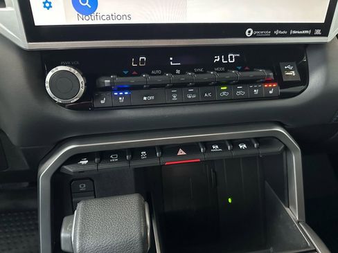 Used 2022 Toyota Tundra Platinum w/ Advanced Package image 25