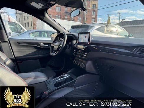 Used 2025 Ford Escape ST-Line Select image 19
