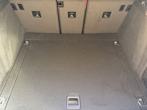 New 2026 Porsche Macan S image 24