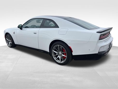 Used 2025 Dodge Charger R/T Scat Pack w/ Track Pack image 7