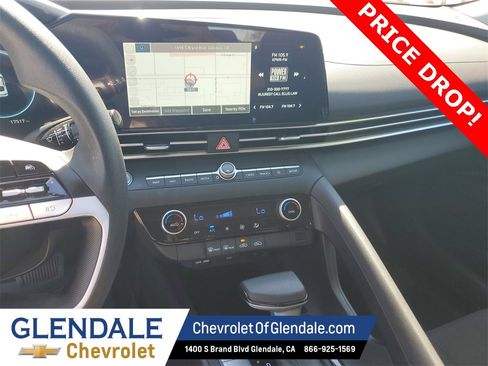 Used 2024 Hyundai Elantra SEL image 22