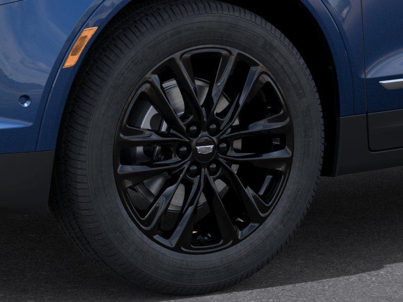 New 2026 Cadillac XT5 Premium Luxury w/ LPO, ONYX Package FWD image 9