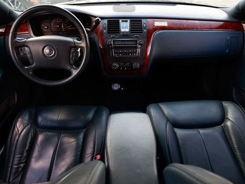 Used 2006 Cadillac DTS Limousine image 2