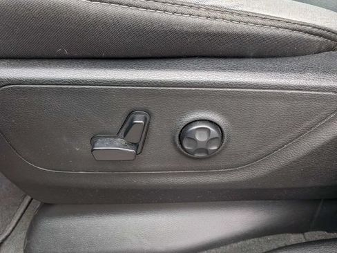 Used 2020 RAM 1500 Big Horn AWD/4WD image 22