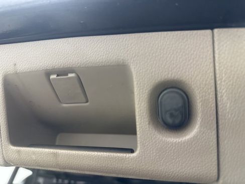 Used 2015 GMC Yukon XL SLT w/ Open Road Package image 38