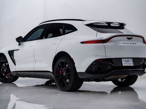 Used 2021 Aston Martin DBX AWD/4WD image 8