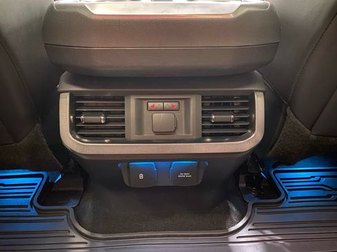 Used 2022 Ford F150 Platinum w/ Equipment Group 701A High AWD/4WD image 22