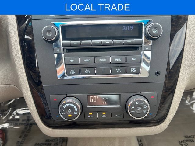 Used 2011 Cadillac DTS Luxury FWD image 21