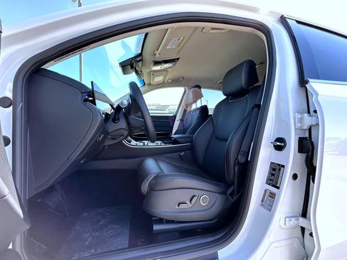 New 2026 Genesis GV70 2.5T AWD/4WD image 10