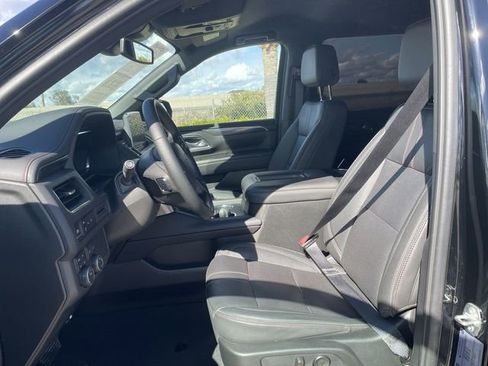 Used 2024 Chevrolet Suburban RST image 18