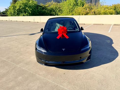 Used 2024 Tesla Model 3 Standard Range RWD image 18