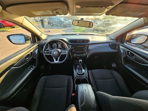 Used 2019 Nissan Rogue Sport S FWD image 8