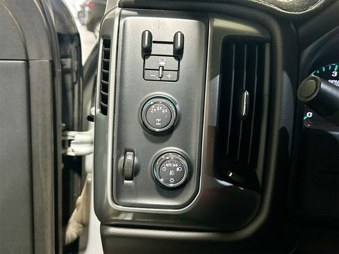 Used 2018 Chevrolet Silverado 2500 LT w/ All Star Edition image 10