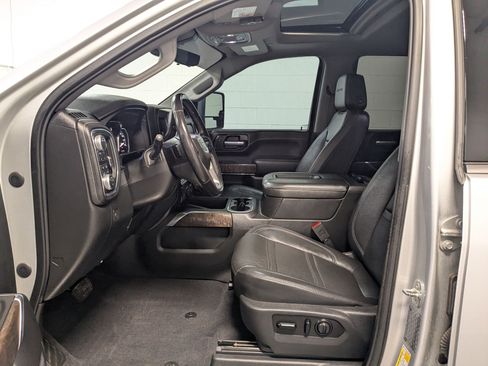 Used 2020 GMC Sierra 3500 Denali w/ Denali Ultimate Package AWD/4WD image 22