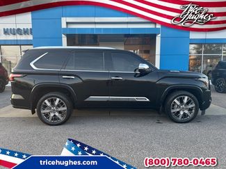 Used 2023 Toyota Sequoia Capstone video 1