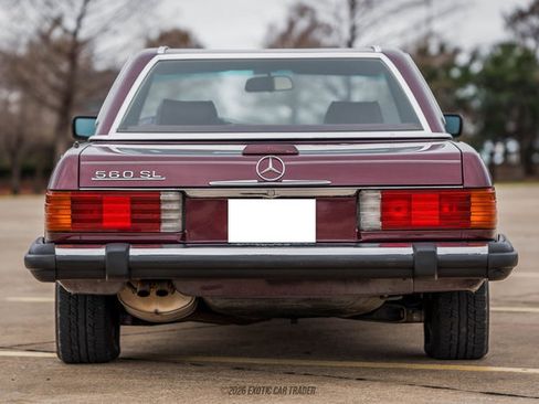 Used 1988 Mercedes-Benz 560 SL image 7