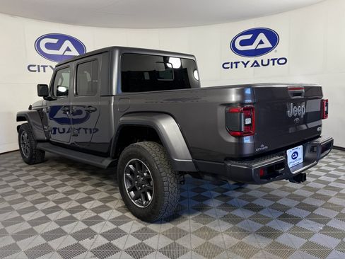 Used 2020 Jeep Gladiator Overland image 4