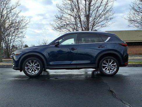 Used 2021 MAZDA CX-5 Signature image 2