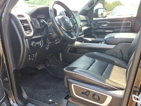 Used 2021 RAM 1500 Laramie AWD/4WD image 12