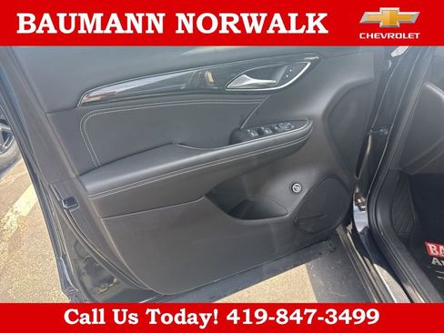 Used 2022 Buick Envision Preferred FWD image 20