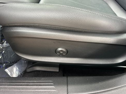 Certified 2025 Mercedes-Benz CLA 250 4MATIC image 14